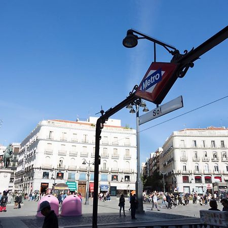 Puerta Del Sol Leilighet Madrid Eksteriør bilde